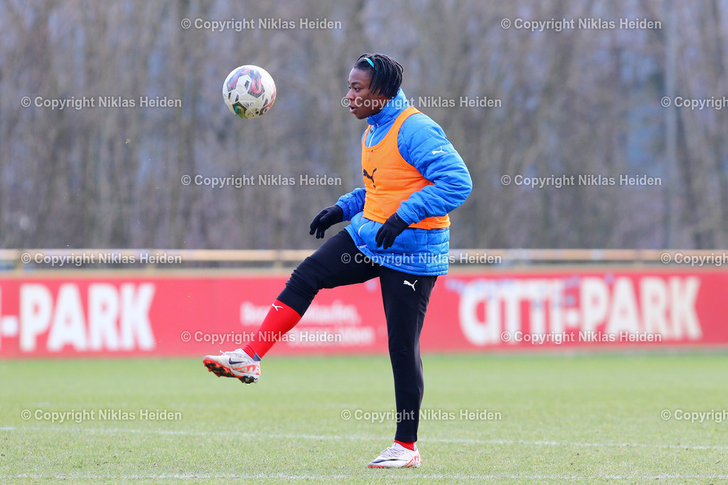 NH_HolsteinKielU19_BlumenthalerSVU19_U19DFBNachwuchsliga_08022025 | #7 Randy Uguna (Holstein Kiel U19)Fußball I Junioren I U19 DFB-Nachwuchsliga I Saison 2024-2025 I Hauptrunde Liga B, Gruppa A, 2. Spieltag I Holstein Kiel U19 - Blumenthaler SV U19 I 08.02.2025 I Citti-Fußballpark