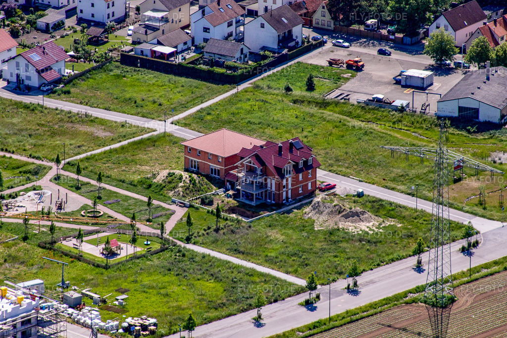 Luftbild: Am Höhenweg in Kandel im Bundesland Rheinland-Pfalz in Deutschland. Foto: IMG_18536.jpg vom 30.05.2009 durch Werner Riehm/FLY-FOTO.de