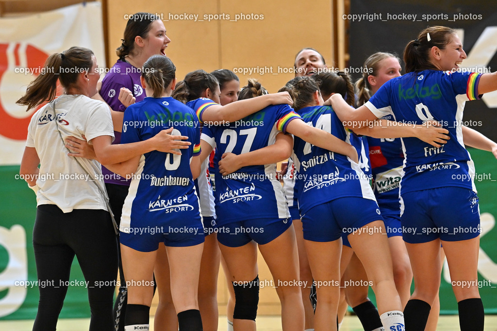 SC Ferlach Damen vs. WAT Atzgersdorf 3.9.2022 | Jubel FC Ferlach Damen Mannschaft, #8 FRITZ Katharina, #44 ROGANOVIC Andjela