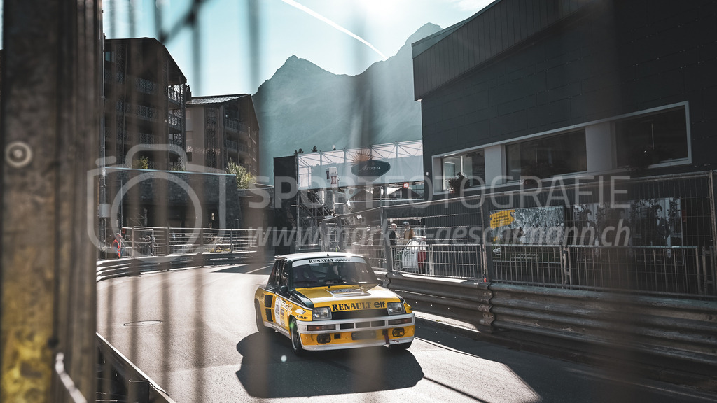 19. Arosa ClassicCar 2023 - 2. September 2023 | 19. Arosa ClassicCar 2023
Arosa, Schweiz
Weber Martin aus Egg mit der Startnummer 209 in einem Renault 5 Turbo1, Jahrgang 1981, in der Klasse Classic Trophy.
@arosaclassiccar, @arosa.official, #arosaclassiccar, #arosa, #76curves, #classiccar
Bild: Sportfotografie Markus Aeschimann | www.markus-aeschimann.ch - Realisiert mit Pictrs.com