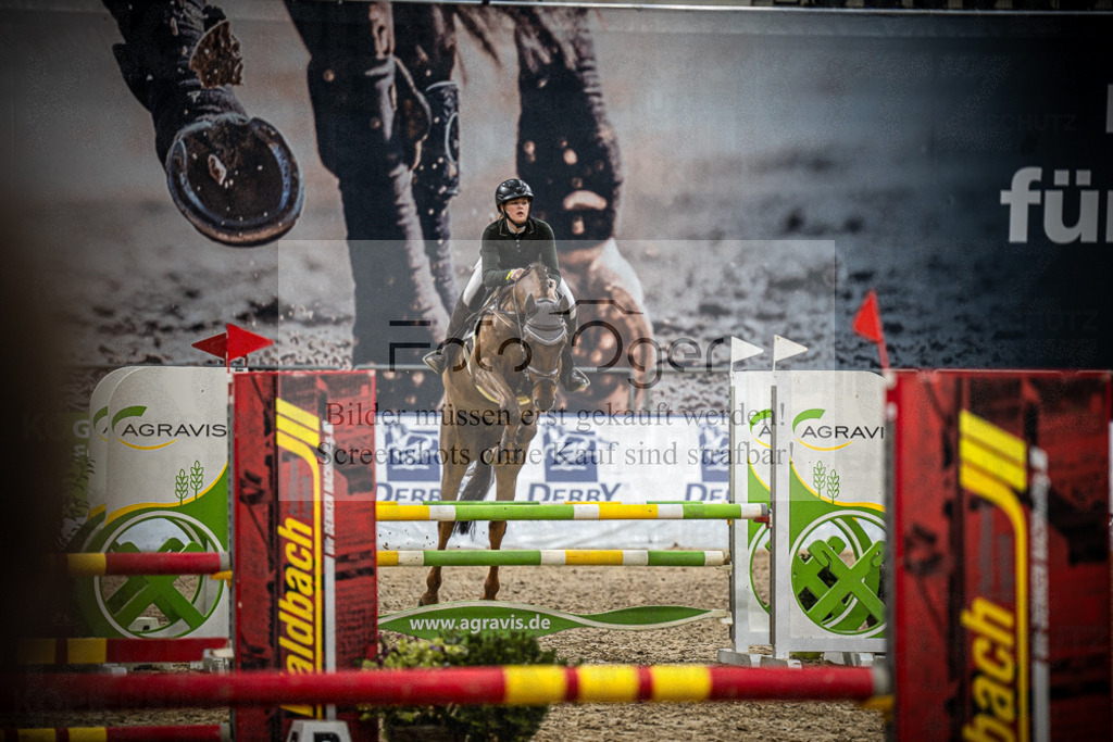 DOS_0492 | Entdecke hochwertige Reitturnierfotos von Foto Oger. Professionell, emotional und authentisch – jetzt Lieblingsmomente im Shop bestellen.Deutschlandweite Turnierfotografie. - Realisiert mit Pictrs.com