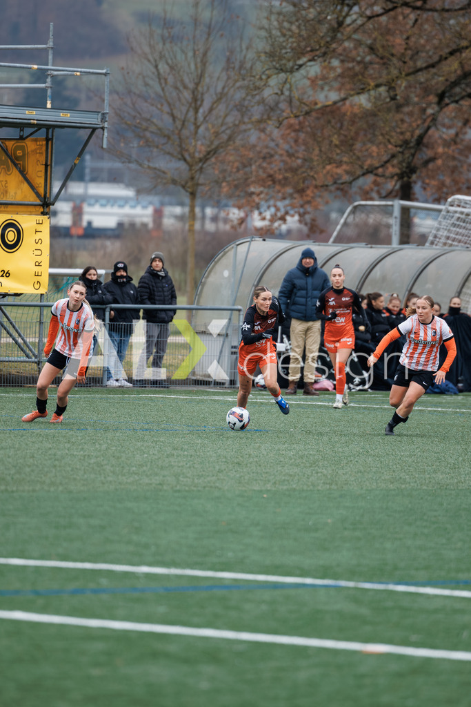 Fußball I Frauen I Saison 2025-2026 I Freundschaftsspiel I FC Aarau Frauen - SC Freiburg U20 I 24.01.2026 | 8 Vanesa Hoti (FC Aarau) – Mittelfeld - Realisiert mit Pictrs.com