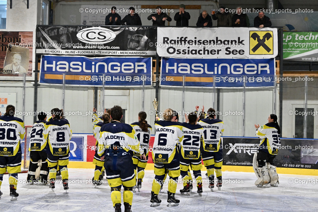 WILDCATS PATERNION & Lady Hawks Siegerehrung-Meisterfeier | Jubel Wildcats Paternion Mannschaft mit Fans, WILDCATS PATERNION &amp; Lady Hawks Siegerehrung-Meisterfeier, WILDCATS PATERNION &amp; Lady Hawks Siegerehrung-Meisterfeier am 12.03.2025 in Steindorf (Ossiachersee Halle), Austria, (Photo by Bernd Stefan)