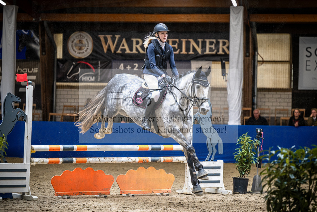 DOS_1912 | Entdecke hochwertige Reitturnierfotos von Foto Oger. Professionell, emotional und authentisch – jetzt Lieblingsmomente im Shop bestellen.Deutschlandweite Turnierfotografie. - Realisiert mit Pictrs.com