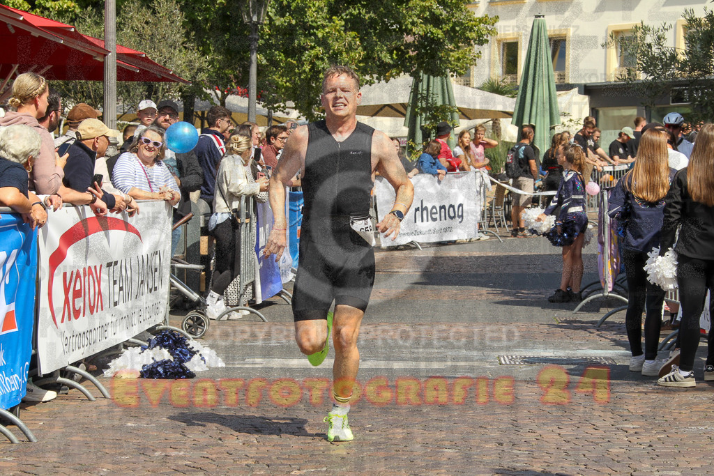 250824_1441_EV4_2084 | Sportfotografie im Rhein-Sieg Kreis, Köln, Bonn, NRW, Rheinland Pfalz, Hessen, etc. Unser Tätigkeitsfeld umfasst den Laufsport vom Volkslauf über den Marathon, Duathlon, Triathon bis zum Ultralauf wie Kölnpfad Ultra oder Schindertrail.
