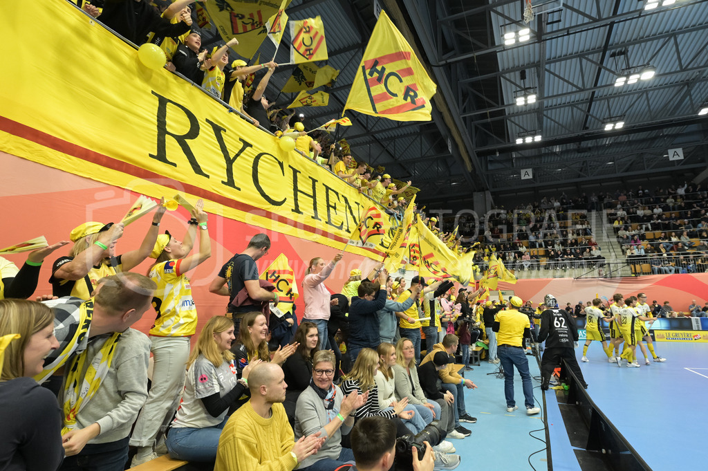 Zug United vs HC Rychenberg - 22. February 2025 | Zug United vs HC RychenbergSporthalle Wankdorf, BernDie HCR-Fans bejubel das 0:1.Bild: Sportfotografie Markus Aeschimann | www.markus-aeschimann.ch - Realisiert mit Pictrs.com