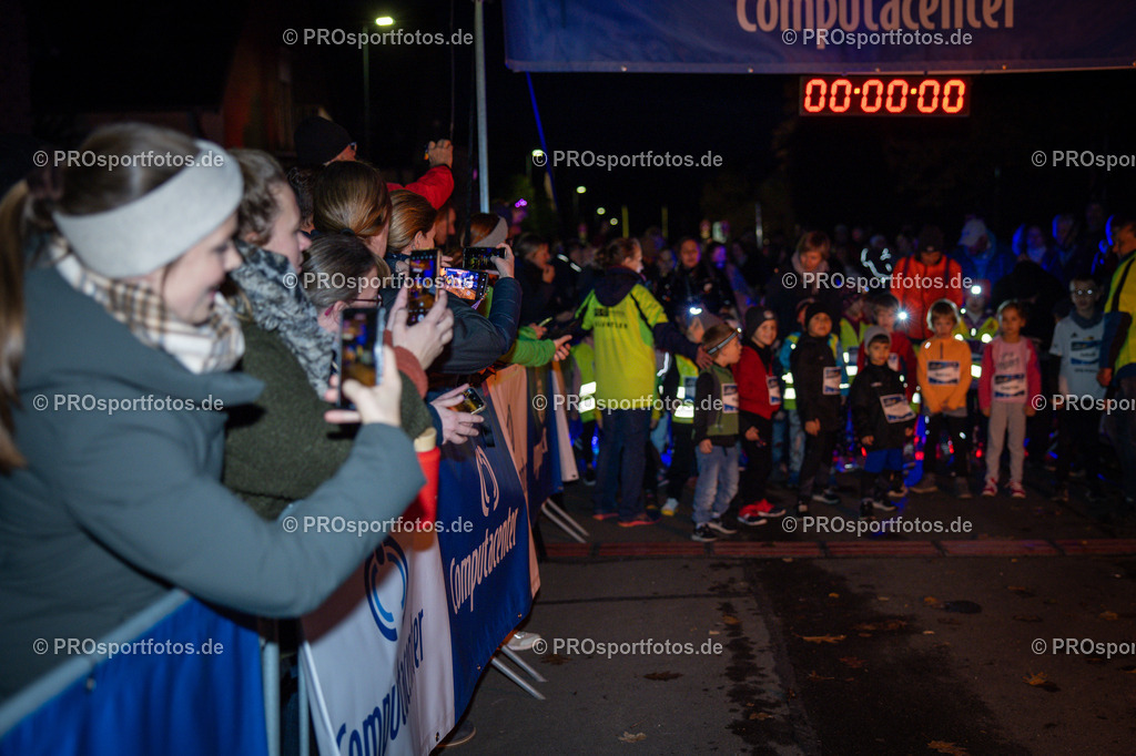 Martinslauf Sindorf 2023 in Kerpen-Sindorf, 09.11.2023 | Impressionen vom Martinslauf Sindorf 2023 am 09.11.2023 in Kerpen-Sindorf (Nordrhein-Westfalen).