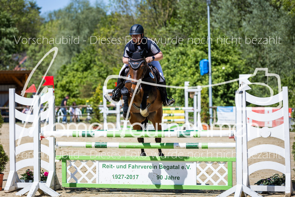 Donop24-Stil-L-049 | MomenTaufnahmen Pferdesportfotos