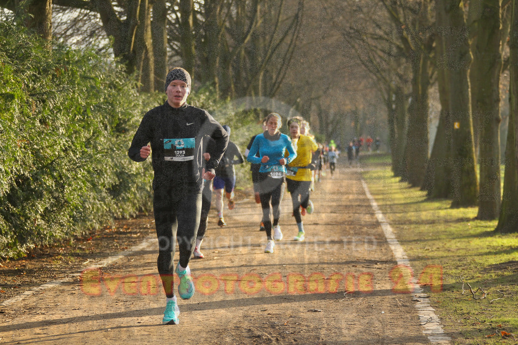 241231_1013_EV4_3432 | Sportfotografie im Rhein-Sieg Kreis, Köln, Bonn, NRW, Rheinland Pfalz, Hessen, etc. Unser Tätigkeitsfeld umfasst den Laufsport vom Volkslauf über den Marathon, Duathlon, Triathon bis zum Ultralauf wie Kölnpfad Ultra oder Schindertrail.