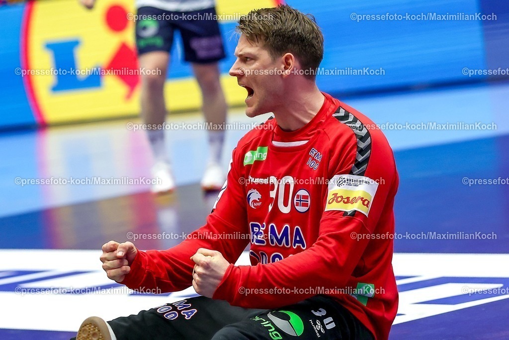 EHF24012603032 | 24.01.2026, Handball, Men's EHF EURO 2026, Deutschland - Norwegen, Jyske Bank Boxen in Herning, Dänemark, Main Round:  Torbjorn Sittrup Bergerud (Norway #30) jubelnd