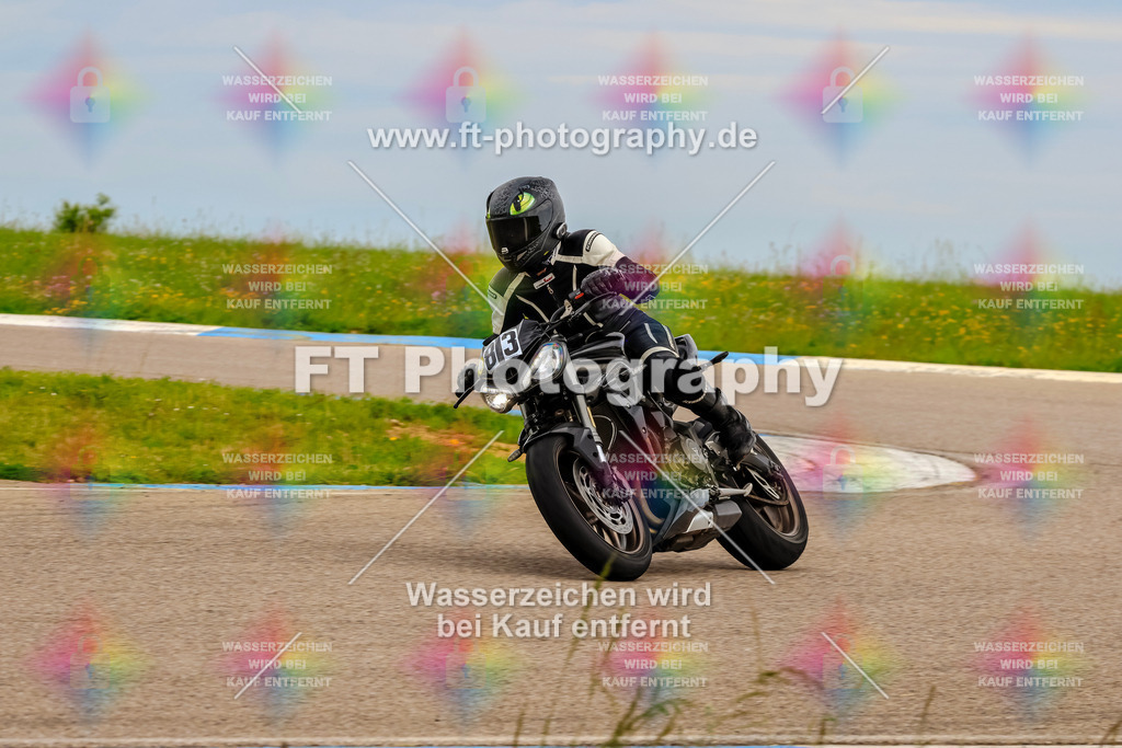 MotoTeam-2593 | Hier findet Ihr Bilder von Touristenfahrten auf der Nürburgring Nordschleife oder von anderen Veranstaltungen die ich besucht habe. Viel Spass beim Durch Schauen 