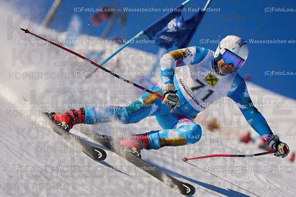 ALP2917_MASTERS-Cup_GS-B Herrn_Granec Daniel | (C)FotoLois.com, Alois Spandl. FIS Masters-Cup Wildschönau, Giant Slalom auf der Piste Schatzberg GS, Siegerehrung auf dem Dorfplatz Niederau, Sa 13. Januar 2024.