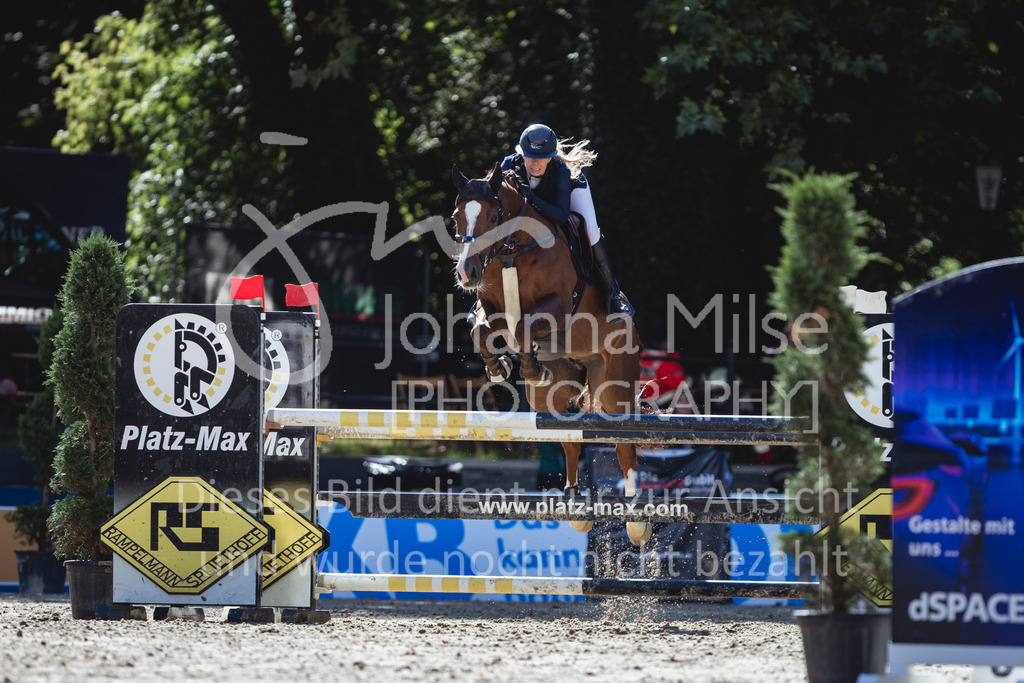 240912_OWLCh_AmateurM-451 | Deine schönsten Turniermomente als professionelle Fotos! Entdecke hochwertige Pferdesport-Fotografie im Online-Shop. Jetzt Fotos finden & bestellen!