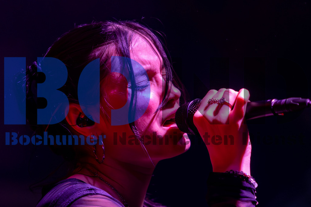 SES_LESEHO20250227-6 | bond - Realisiert mit Pictrs.com