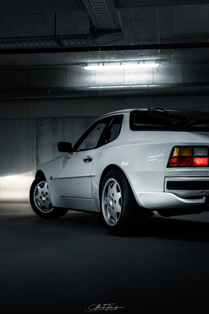 R6AT7110 _Alexander Tschuncky | Entdecken Sie die faszinierende Welt von Alexander Tschuncky Arts: Kreative Fotografie, atemberaubende Automobilkunst und hochwertiger Bilderdruck. Lassen Sie sich inspirieren! - Realisiert mit Pictrs.com