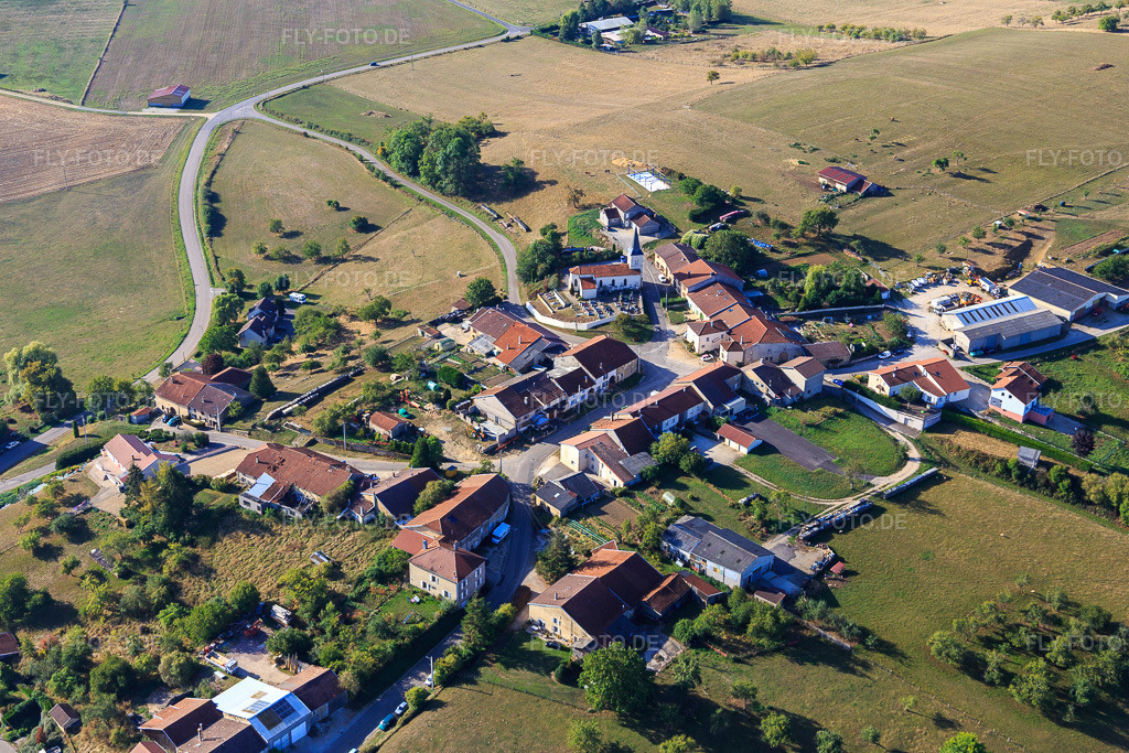 Luftbild: Ortsansicht von Nordwesten in Saint-Paul im Bundesland Vosges in Frankreich. – Foto: IMG_118520.jpg vom 16.09.2019 durch Werner Riehm/FLY-FOTO.de – Auflösung des Originals: 5472 x 3648 px