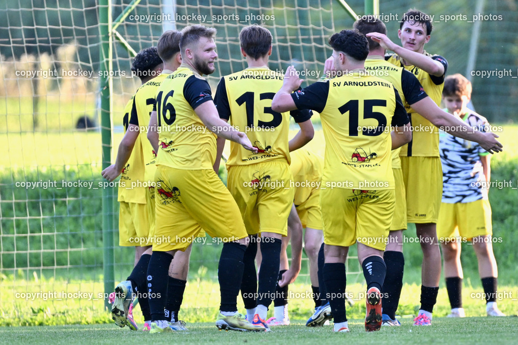 SV Arnoldstein vs. URC Thal Assling | Jubel SV Arnoldstein Mannschaft, #11 Mohamed Oumghar SV Arnoldstein, #31 Roman Binter SV Arnoldstein, #3 Marco Knezevic SV Arnoldstein, #16 Luka Tolic SV Arnoldstein, #21 Michael Fellner SV Arnoldstein, #13 Fabian Ortner SV Arnoldstein, #15 Dardan Kameraj SV Arnoldstein, SV Arnoldstein vs. URC Thal Assling, SV Arnoldstein vs. URC Thal Assling am 09.08.2025 in Arnoldstein (Waldparkstadion Arnoldstein), Austria, (Photo by Bernd Stefan)