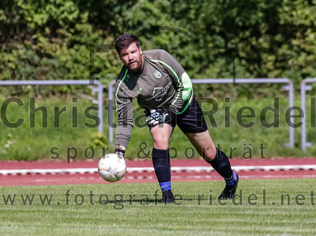 2023-09-02_077_SG_Markt_Schwaben_gegen_TSV_Hohenbrunn | Markt Schwaben, Deutschland, 02.09.2023:
Fußball, Kreisklasse 2023 / 2024, 3. Spieltag, (SG) Markt Schwaben gegen TSV Hohenbrunn, Endergebnis: 2:0

Torwart Calvin Weinert (TSV Hohenbrunn, #1)

Foto: Christian Riedel / fotografie-riedel.net