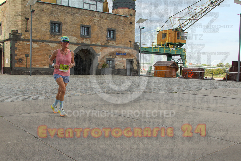 250920_1523_EV4_8653 | Sportfotografie im Rhein-Sieg Kreis, Köln, Bonn, NRW, Rheinland Pfalz, Hessen, etc. Unser Tätigkeitsfeld umfasst den Laufsport vom Volkslauf über den Marathon, Duathlon, Triathon bis zum Ultralauf wie Kölnpfad Ultra oder Schindertrail.