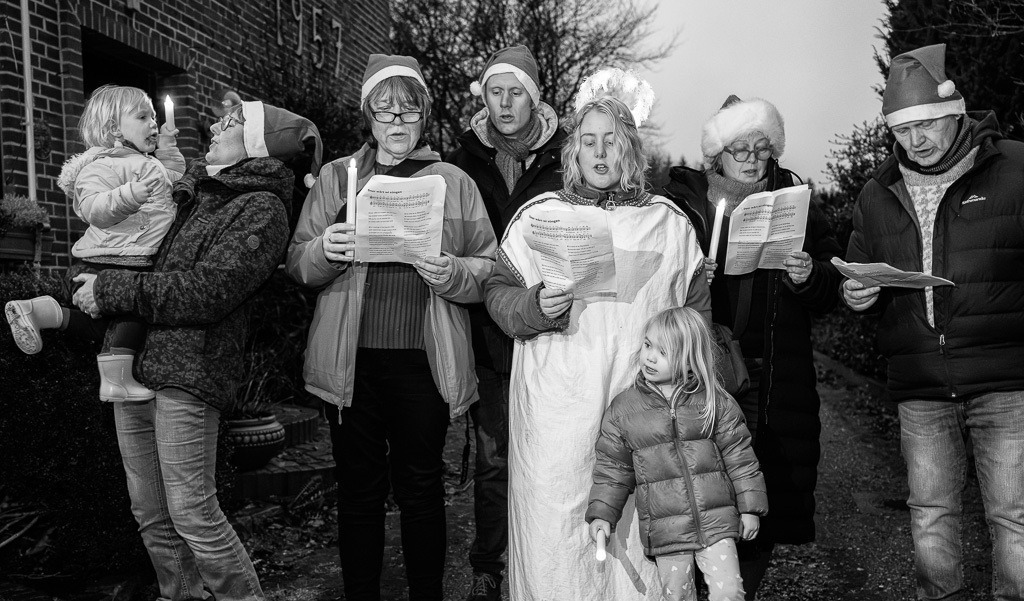 Weihnachtstour der Friisk Foriining © Holger Rüdel | Der Online-Shop von Holger Rüdel. Ausgewählte Fotografien als FineArt-Prints bestellen: Bildreportagen, Landschaften, Wildlife, Infrarot-Motive in Schwarzweiß und Zeitgeschichte im Bild. - Realisiert mit Pictrs.com