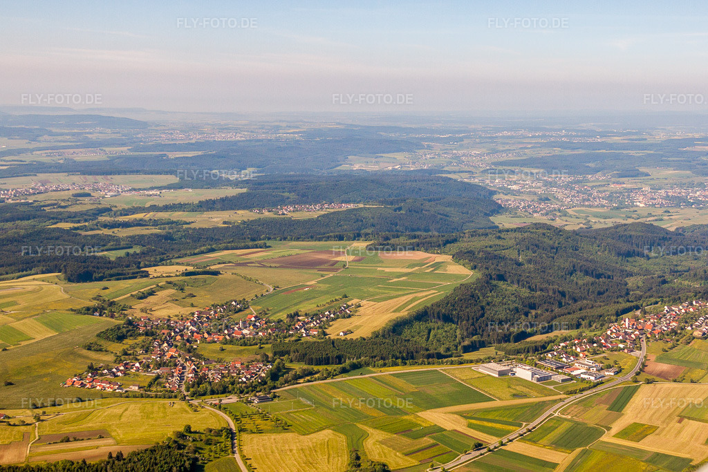 Luftbild: Ortsansicht im Ortsteil Zepfenhan in Rottweil im Bundesland Baden-Württemberg in Deutschland. Foto: IMG_57424.jpg vom 08.06.2013 durch Werner Riehm/FLY-FOTO.de