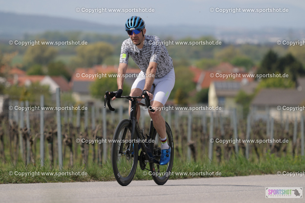 368A4489 | Neusiedlersee Radmarathon 2026@sportshot_your_pictrs #yourpictures#roadtowm2029 #nrm #neusiedlerseeradmarathon #neusiedlersee #neusiedlerseetourismus #burgenland #mörbisch #nrm26 #burgenlandtourismus #voglundco #poweredbyburgenlandtourismus #radsport #rad #marathon #ucigranfondo #visitburgenland #ucigranfondoworldseries