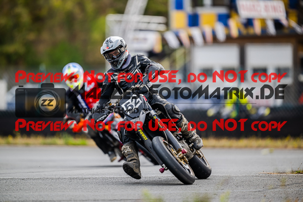 MaZZes_FotoMatrix_220814_9350 | UE40