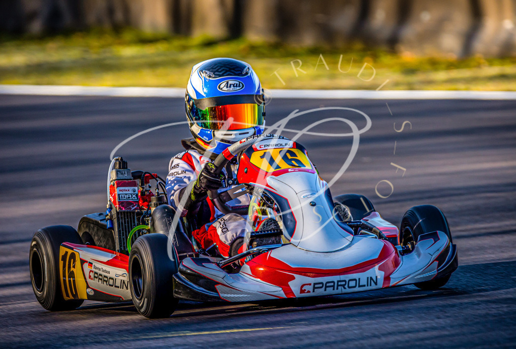 5697073D-E0B1-4A92-93FC-F6697A772ED0 | traudl_s_fotos