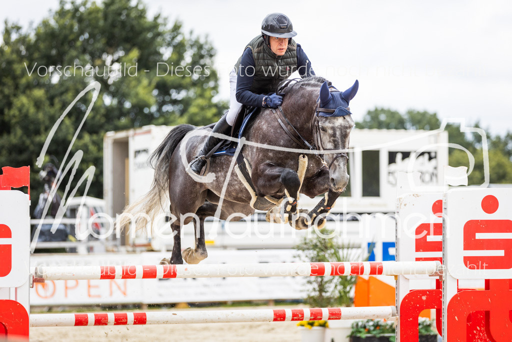 BHO-2PhSpr-M-5-2335 | MomenTaufnahmen Pferdesportfotos