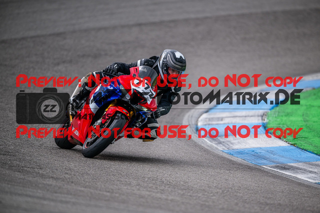 MaZZes_Fotomatrix_20240316_6007705_8242 | Fotograf Mathias Schmid
Sportfotograf,
Eventfotograf,
Hochzeitsfotograf,
Portraitfotograf