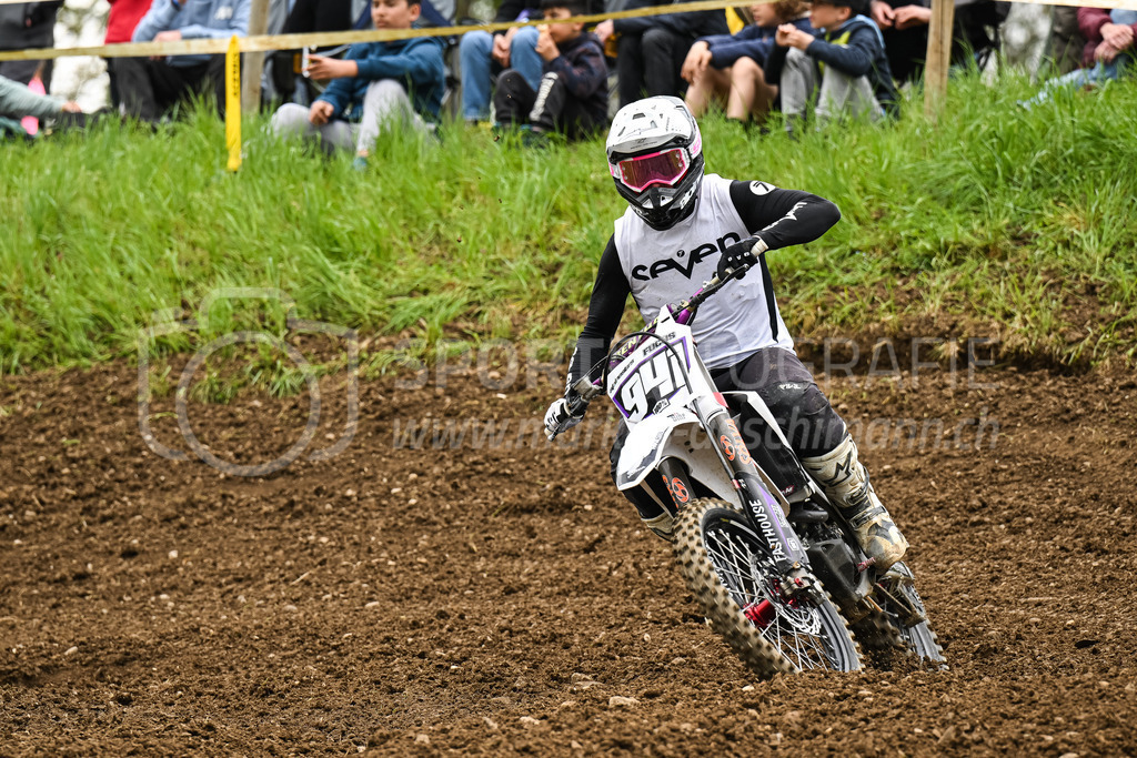 Motocross Schlatt bei Winterthur - 30. April 2023 | #941 Fuchs Daniel aus Schafisheim (CH) auf Honda in der Kategorie Senioren am Motocross Schlatt bei Winterthur, 30. April 2023. 
Instagram: @mx_schlatt | @mc_wila | @sam_schweiz
Bild: Sportfotografie Markus Aeschimann | www.markus-aeschimann.ch - Realisiert mit Pictrs.com