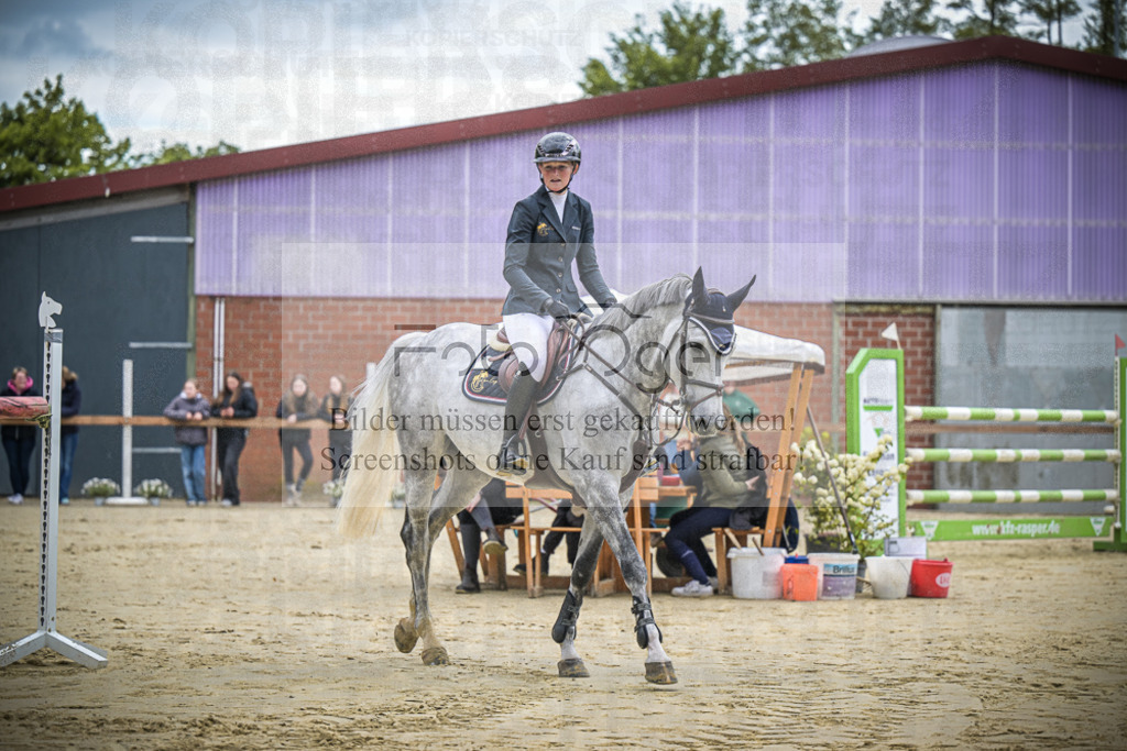 DOS_1016 | Entdecke hochwertige Reitturnierfotos von Foto Oger. Professionell, emotional und authentisch – jetzt Lieblingsmomente im Shop bestellen.Deutschlandweite Turnierfotografie. - Realisiert mit Pictrs.com