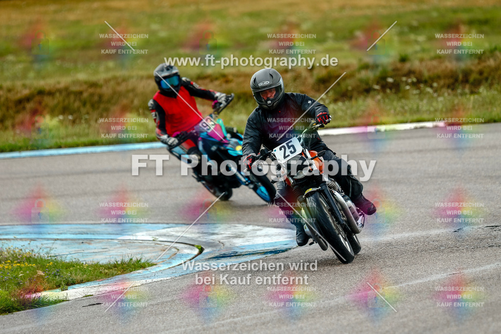 Chambley Juli-1545 | Hier findet Ihr Bilder von Touristenfahrten auf der Nürburgring Nordschleife oder von anderen Veranstaltungen die ich besucht habe. Viel Spass beim Durch Schauen 
