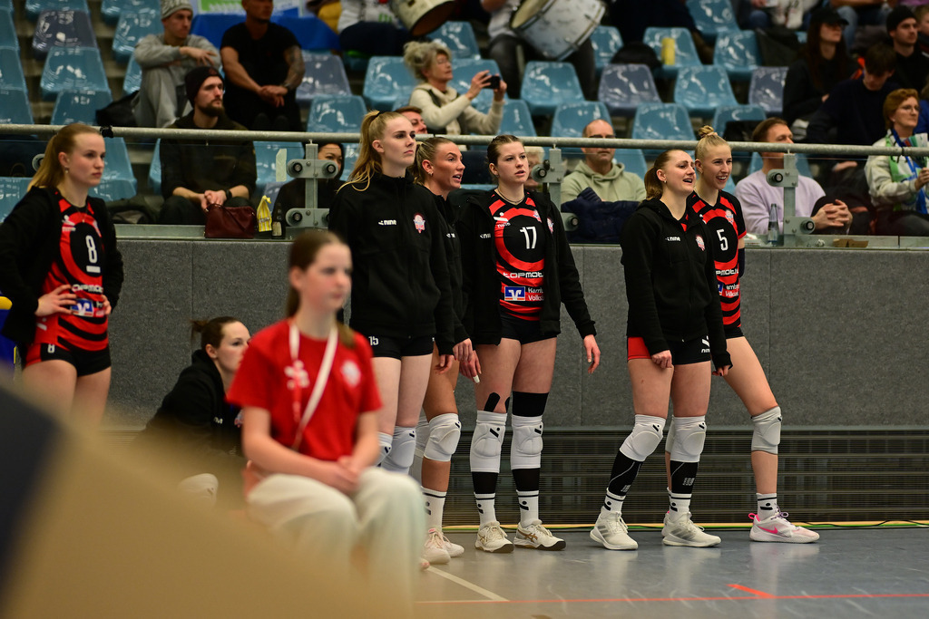 Volleyball I Frauen I Saison 2025-2026 I Bundesliga I Hauptrunde I ETV Hamburger Volksbank Volleys - Skurios Volleys Borken | Der Sportfotograf. - Realisiert mit Pictrs.com