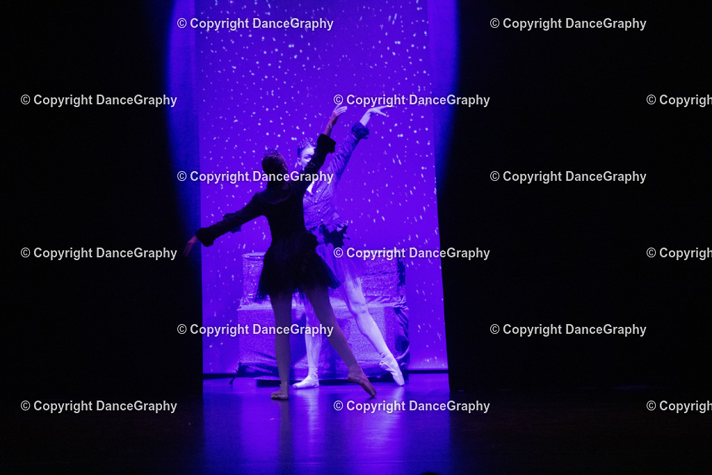 GPHY1633 | DanceGraphy - Realisiert mit Pictrs.com