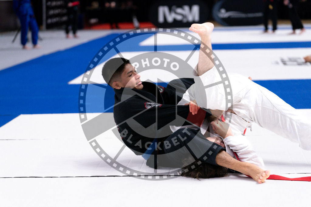 20241013PBB0460 | Athletes compete during the AJP Tour Europe Continental Jiu-Jitsu Amateurs & Masters Championship on October 13, 2024 in Almere near Amsterdam, Netherlands. © Chiara Dazi / photoblackbelt