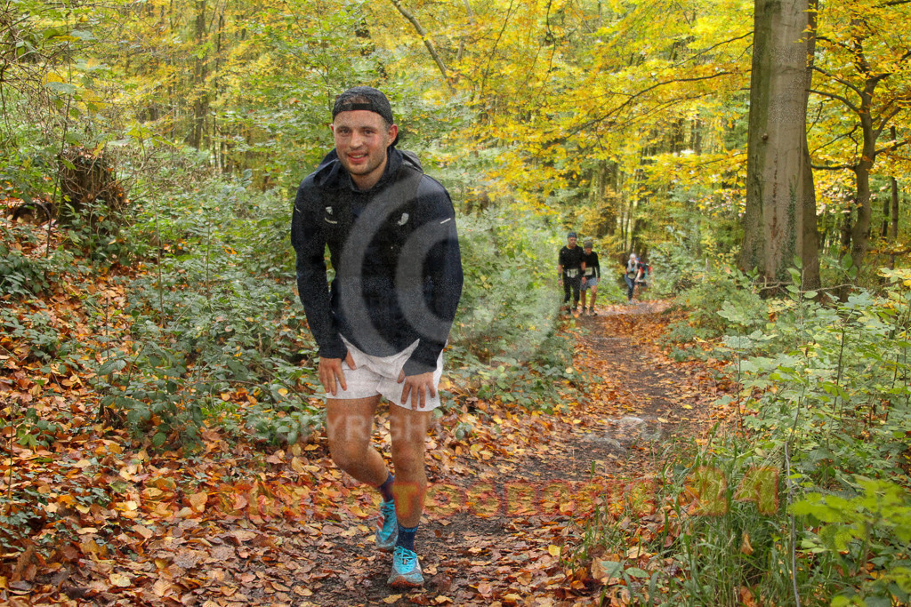 251026_1259_EV4_6290 | Sportfotografie im Rhein-Sieg Kreis, Köln, Bonn, NRW, Rheinland Pfalz, Hessen, etc. Unser Tätigkeitsfeld umfasst den Laufsport vom Volkslauf über den Marathon, Duathlon, Triathon bis zum Ultralauf wie Kölnpfad Ultra oder Schindertrail.