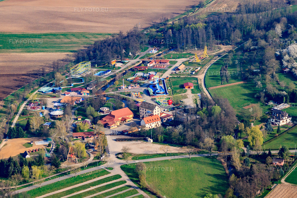 Vue aérienne: Didiland à Morsbronn-les-Bains dans le département Bas Rhin, France – .Photo: IMG_63763.jpg prise le 30/03/2014 par Werner Riehm/FLY-FOTO.eu – Résolution de l'original: 4386 x 2924 px