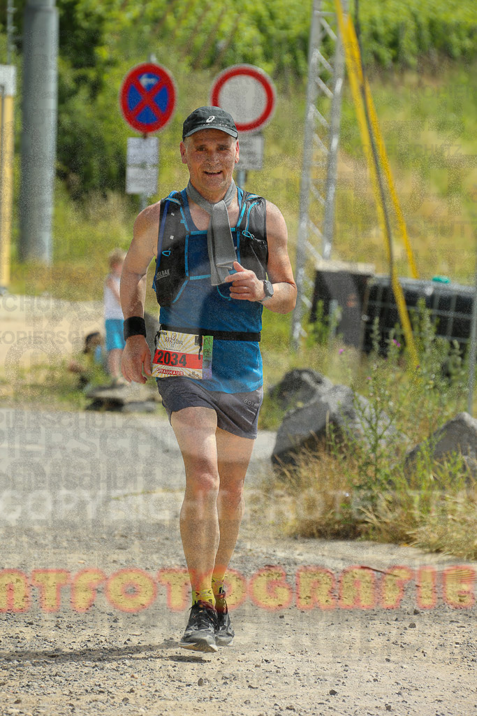 220618_1209_EX1_9676 | Sportfotografie im Rhein-Sieg Kreis, Köln, Bonn, NRW, Rheinland Pfalz, Hessen, etc. Unser Tätigkeitsfeld umfasst den Laufsport vom Volkslauf über den Marathon, Duathlon, Triathon bis zum Ultralauf wie Kölnpfad Ultra oder Schindertrail.
