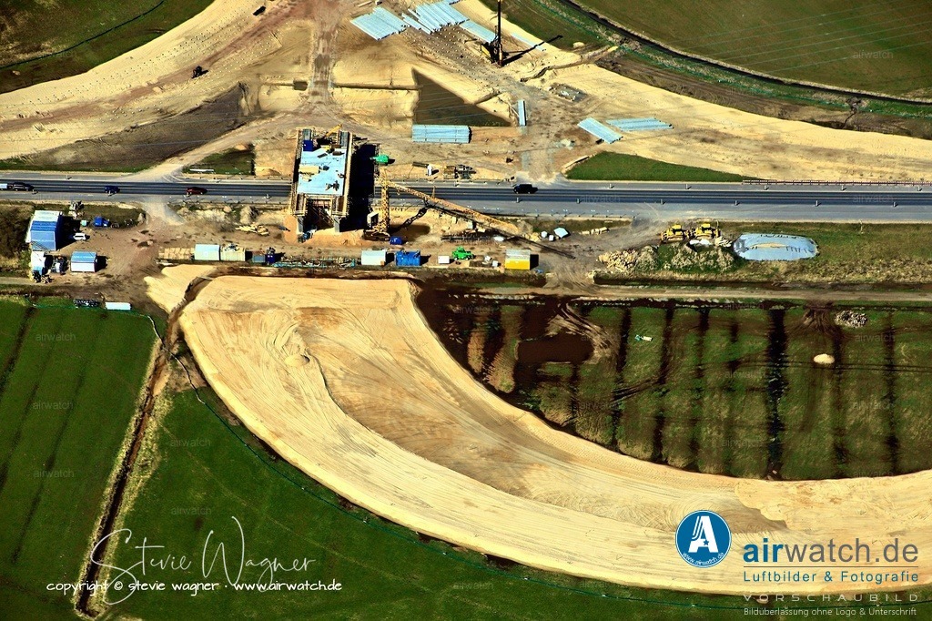 Husum - Westtangente - innerstädtische Umgehungsstraße - Luftbilder | Entdecken Sie atemberaubende Luftbilder und Fotografien auf airwatch.de - Tauchen Sie ein in eine Welt voller faszinierender Aufnahmen aus der Vogelperspektive.