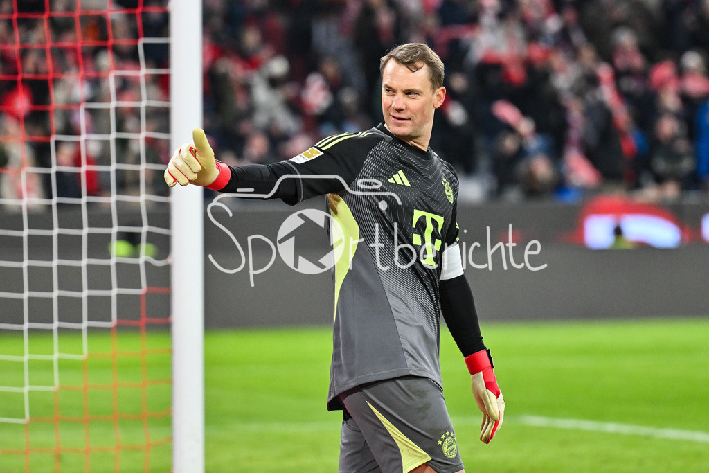 FC Bayern München - TSG 1899 Hoffenheim | MUNICH, GERMANY - 08. FEBRUARY: im Bild Manuel NEUER (FC Bayern Munich 1) der sich über den Treffer zum 5-1 von Luis DIAZ (FC Bayern Munich 14) freut / Tor / Torschuetze / Freude / Happy / während dem Bundesligamatch zwischen dem FC Bayern München und der TSG 1899 Hoffenheim am 21. Spieltag in der Allianz Arena / DFL REGULATIONS PROHIBIT ANY USE OF PHOTOGRAPHS AS IMAGE SEQUENCES AND/OR QUASI-VIDEO