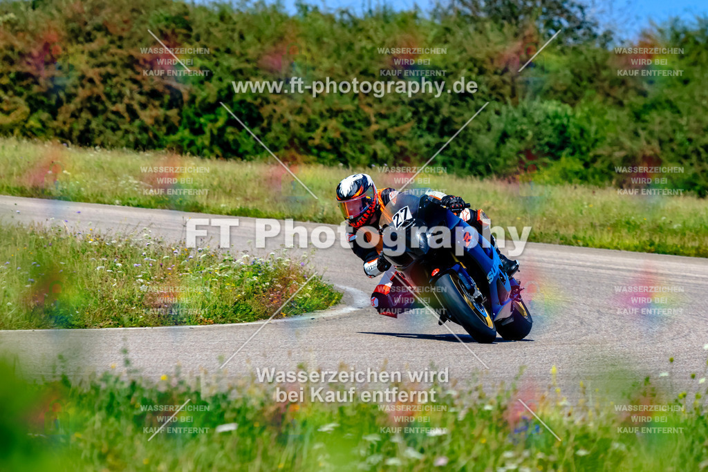 027-3173 | Hier findet Ihr Bilder von Touristenfahrten auf der Nürburgring Nordschleife oder von anderen Veranstaltungen die ich besucht habe. Viel Spass beim Durch Schauen 