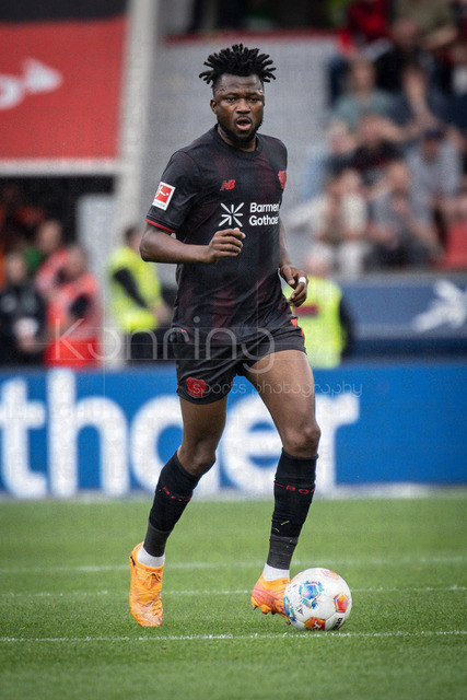German Bundesliga, Bayer 04 Leverkusen vs. RB Leipzig, 02.05.2026 | LEVERKUSEN, GERMANY - MAY 2, 2026 :  Edmond Tapsoba (Bayer 04 Leverkusen, 12) during the German Bundesliga match on gameday 32 between Bayer 04 Leverkusen vs. RB Leipzig at BayArena on May 2, 2026 in Leverkusen, Germany. DFL REGULATIONS PROHIBIT ANY USE OF PHOTOGRAPHS AS IMAGE SEQUENCES AND/OR QUASI-VIDEO.