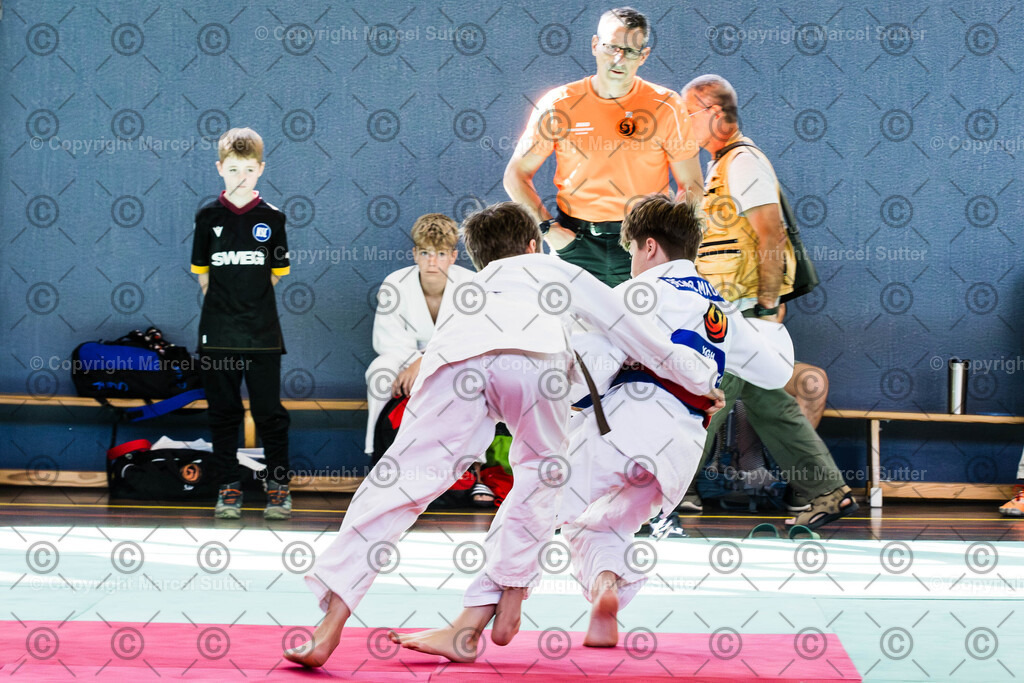250920-105819-_G2A9736-MarcelSutter | Finde und bestelle deine Sport- und Eventfotos in höchster Qualität. Professionelle Aufnahmen von Wettkämpfen, Veranstaltungen und Outdoor-Events – schnell und einfach online bestellen. - Realisiert mit Pictrs.com