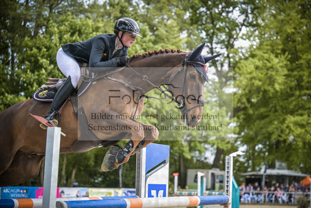DOS_3024 | Entdecke hochwertige Reitturnierfotos von Foto Oger. Professionell, emotional und authentisch – jetzt Lieblingsmomente im Shop bestellen.Deutschlandweite Turnierfotografie. - Realisiert mit Pictrs.com