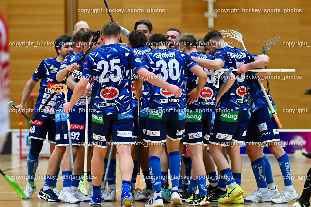 VSV Unihockey vs. KAC Floorball | Jubel VSV Unihockey Mannschaft, VSV Unihockey vs. KAC Floorball, VSV Unihockey vs. KAC Floorball am 12.04.2025 in Villach (Ballspielhalle St. Martin), Austria, (Photo by Bernd Stefan)