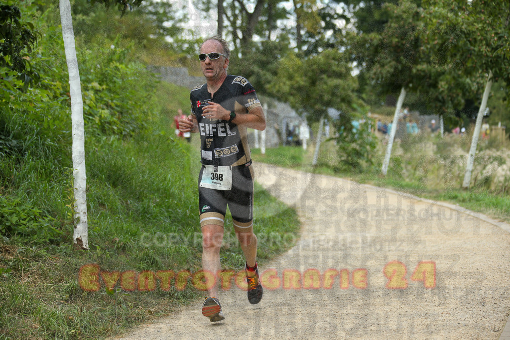 250824_1357_EX1_4441 | Sportfotografie im Rhein-Sieg Kreis, Köln, Bonn, NRW, Rheinland Pfalz, Hessen, etc. Unser Tätigkeitsfeld umfasst den Laufsport vom Volkslauf über den Marathon, Duathlon, Triathon bis zum Ultralauf wie Kölnpfad Ultra oder Schindertrail.