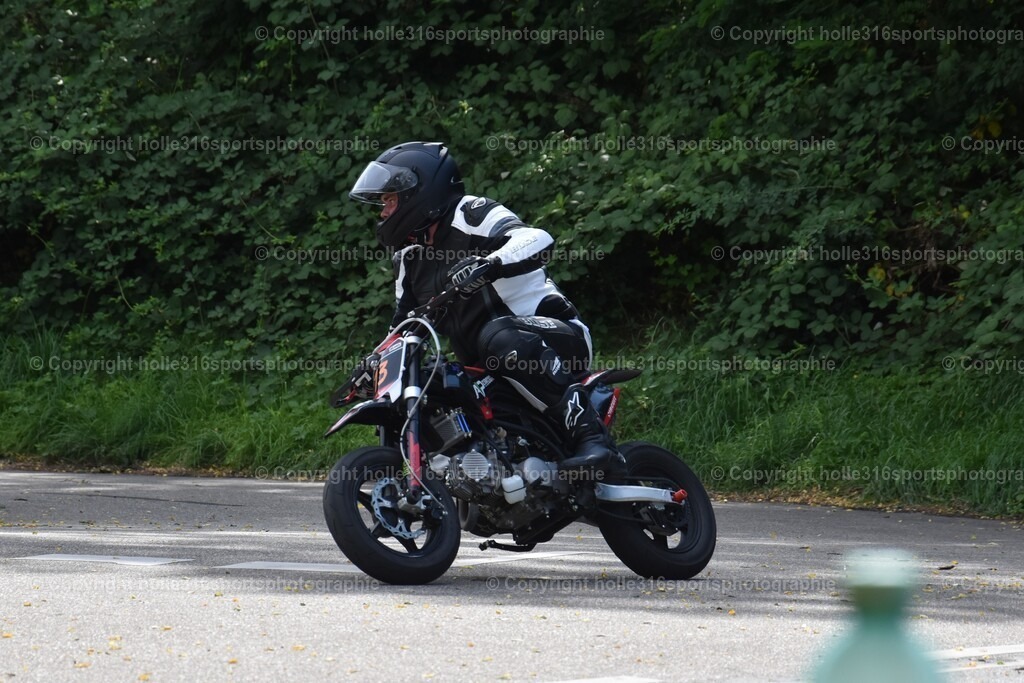 DSC_0816 | Sportfotografie , Motorsport, Motoross, Reitsport, Mointainbike, Enduro,
Landschaft , Outdoor, Eventfotografie, Landschaft, Bilder online bestellen - Realisiert mit Pictrs.com