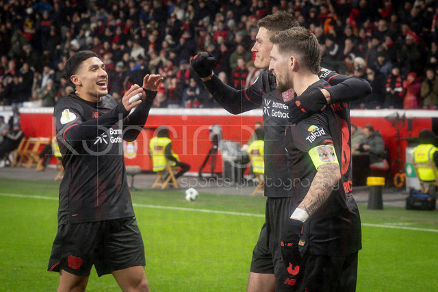 Bayer 04 Leverkusen vs. FC St. Pauli, 03.02.2026 | LEVERKUSEN, GERMANY - FEBRUARY 3:  Patrik Schick (Bayer 04 Leverkusen, 14) celebrates scoring his team's second goal with teammates Ezequiel Fernandez (Bayer 04 Leverkusen, 6) and Robert Andrich (Bayer 04 Leverkusen, 8) during the DFB Cup quarter-final match Bayer 04 Leverkusen vs. FC St. Pauli at BayArena on February 3, 2026 in Leverkusen, Germany. (Photo by Axel Kohring/Beautiful Sports Int.)DFL REGULATIONS PROHIBIT ANY USE OF PHOTOGRAPHS AS IMAGE SEQUENCES AND/OR QUASI-VIDEO.