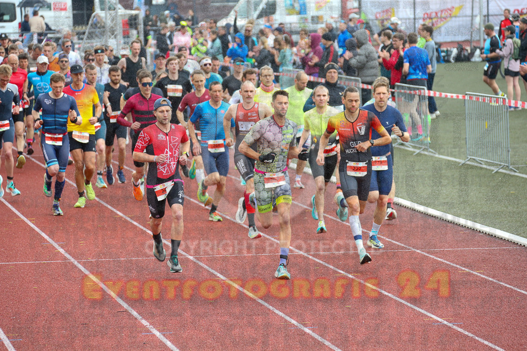 250413_1110_EX1_0052 | Sportfotografie im Rhein-Sieg Kreis, Köln, Bonn, NRW, Rheinland Pfalz, Hessen, etc. Unser Tätigkeitsfeld umfasst den Laufsport vom Volkslauf über den Marathon, Duathlon, Triathon bis zum Ultralauf wie Kölnpfad Ultra oder Schindertrail.